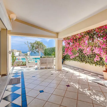 Bouganvilla Am Mit Pool Villa