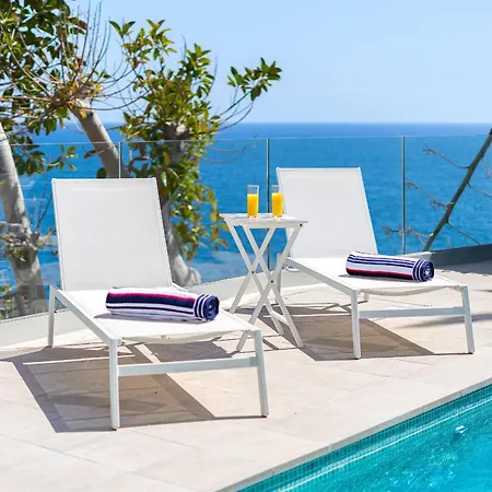 Bouganvilla Am Mit Pool Villa *